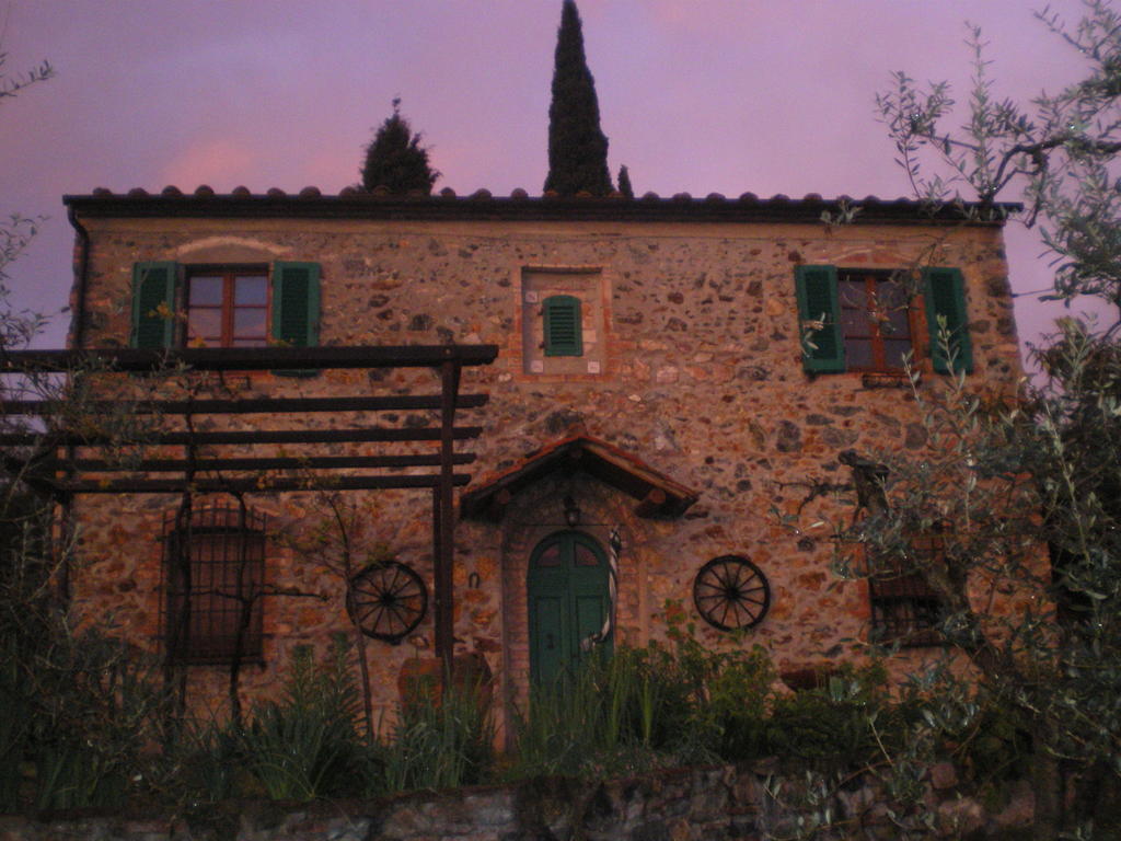 Casa Della Madonna Panzió Montaione Kültér fotó